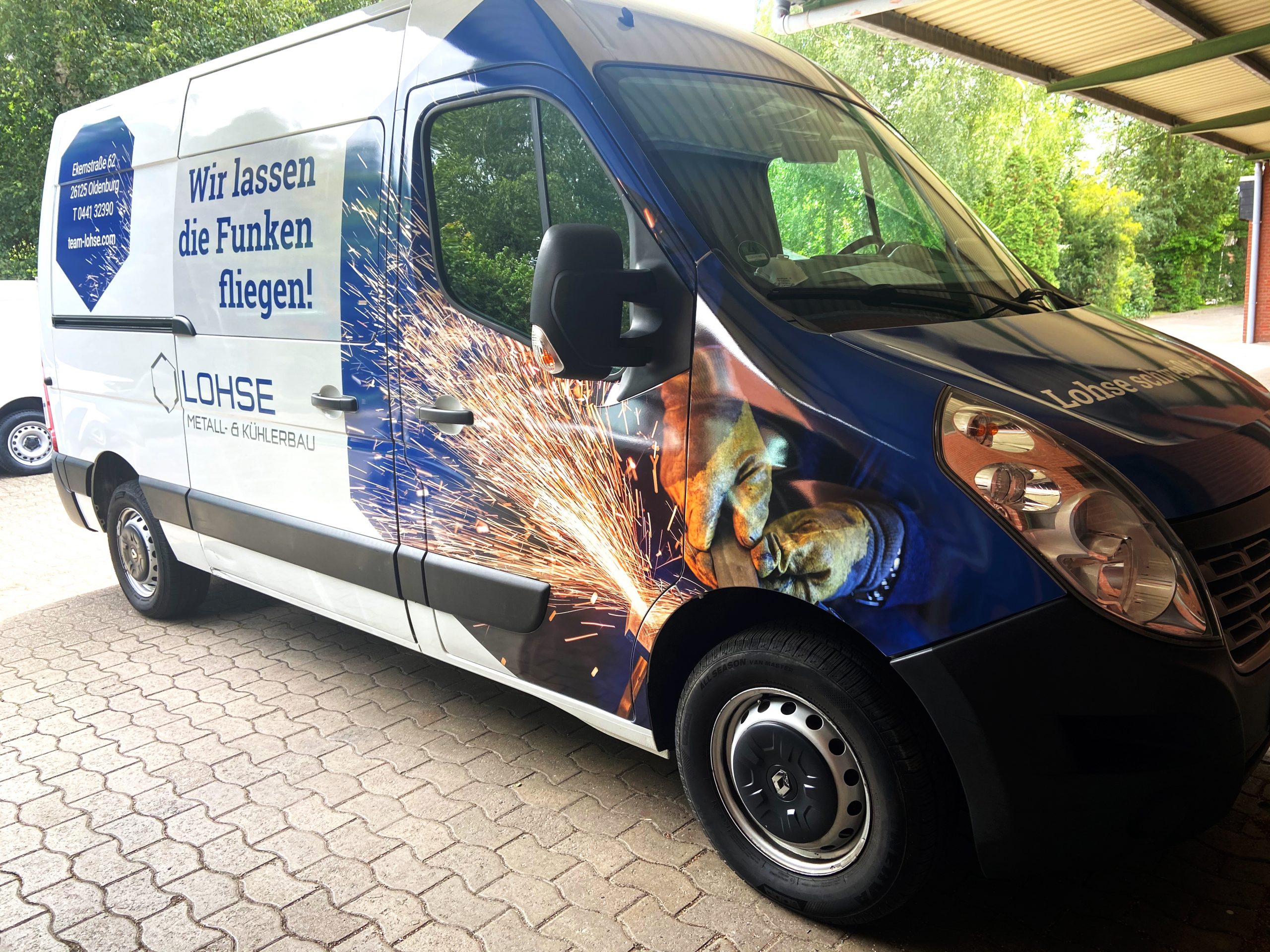 Werbung auf Auto, Fahrzeugbeklebung